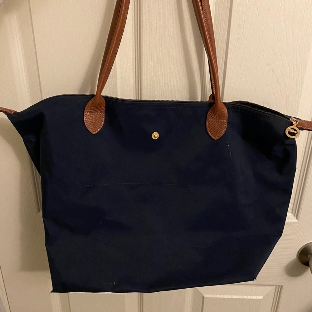 Navy longchamp tote